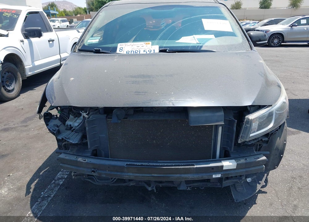 2018 KIA SEDONA L VIN: KNDMA5C12J6398651