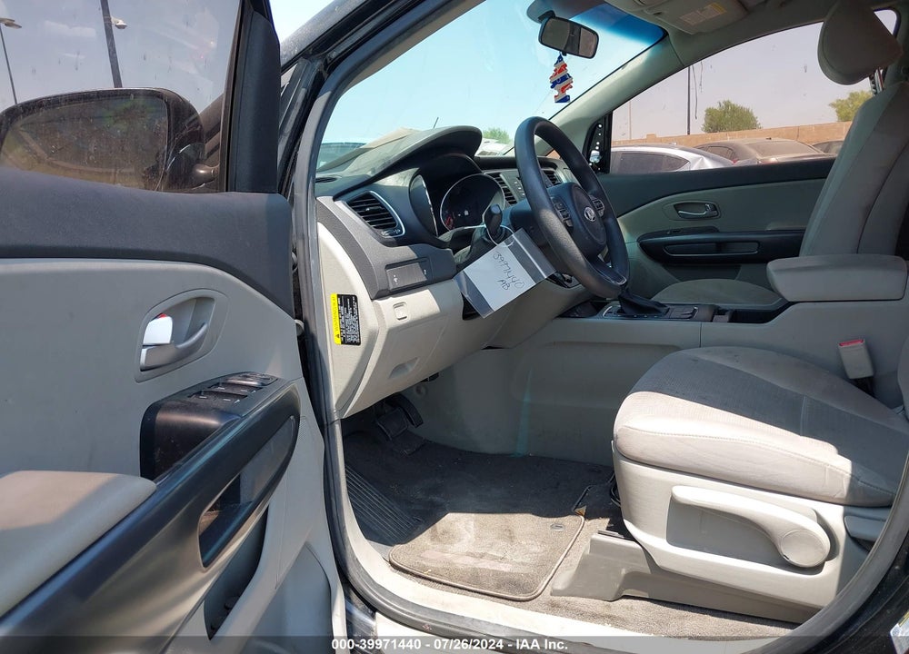 2018 KIA SEDONA L VIN: KNDMA5C12J6398651
