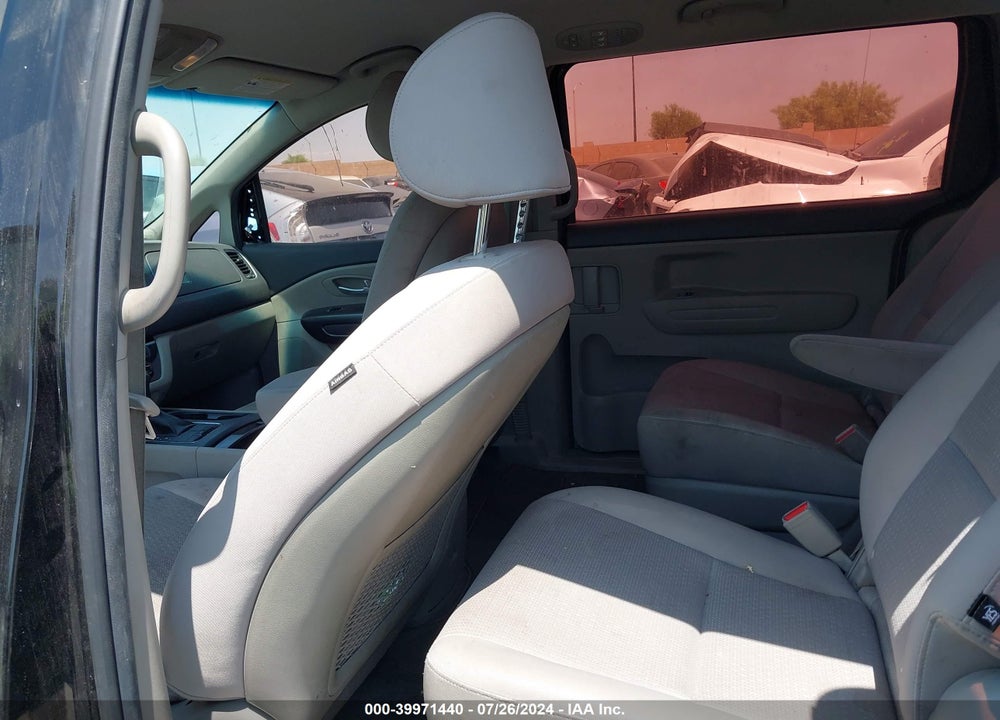 2018 KIA SEDONA L VIN: KNDMA5C12J6398651