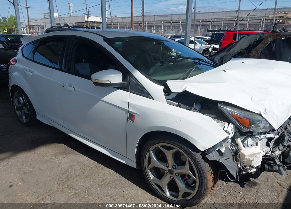 2017 FORD FOCUS ST VIN: 1FADP3L90HL325319