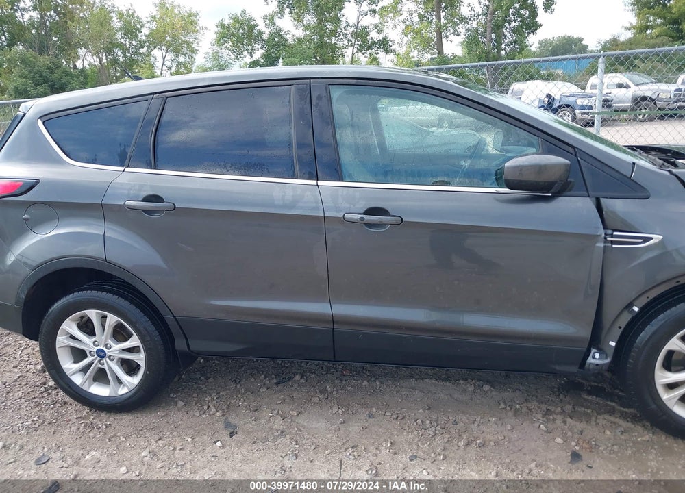 2019 FORD ESCAPE SE VIN: 1FMCU0GD3KUC23067