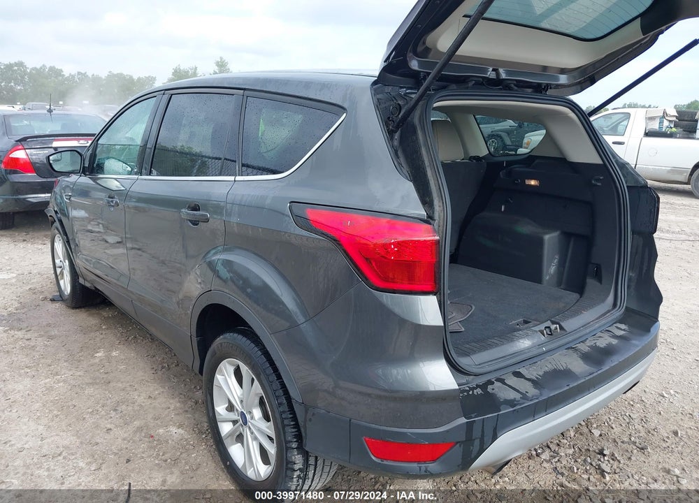 2019 FORD ESCAPE SE VIN: 1FMCU0GD3KUC23067