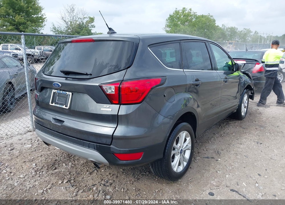 2019 FORD ESCAPE SE VIN: 1FMCU0GD3KUC23067