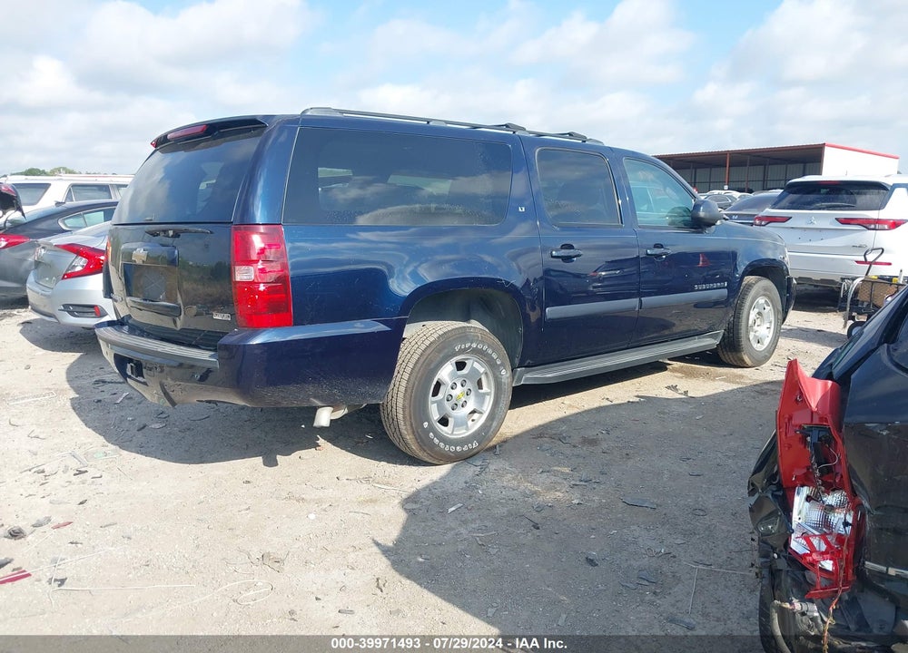 2008 CHEVROLET SUBURBAN 1500 LT VIN: 3GNFC160X8G208593