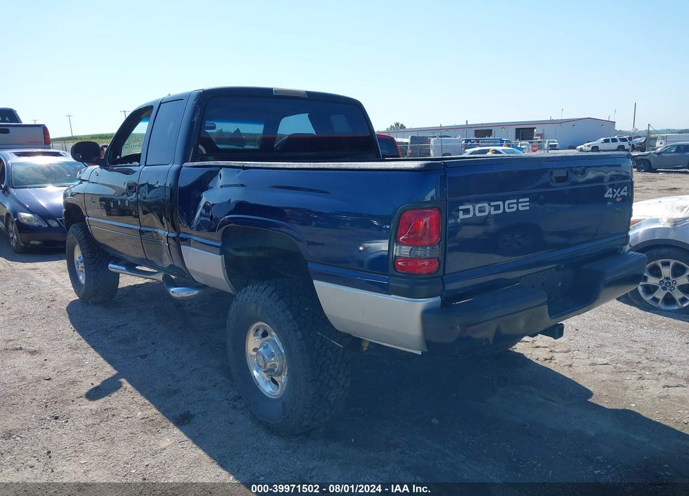 2001 DODGE RAM 2500 ST VIN: 1B7KF23W11J185089
