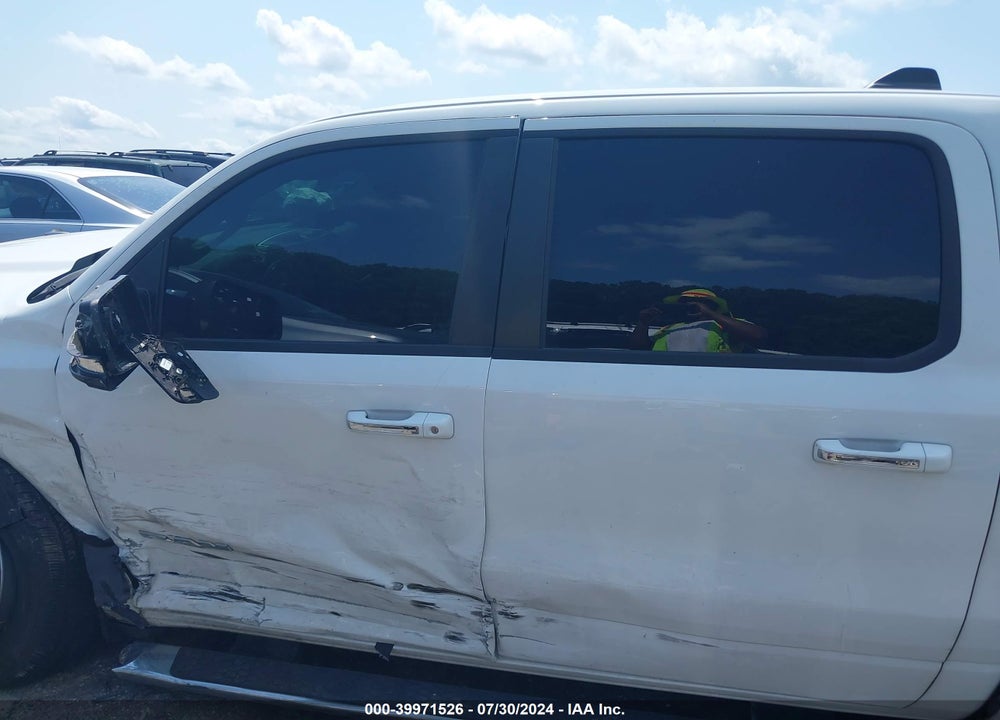 2020 RAM 1500 BIG HORN 4X4 5'7 BOX VIN: 1C6SRFFT4LN327017