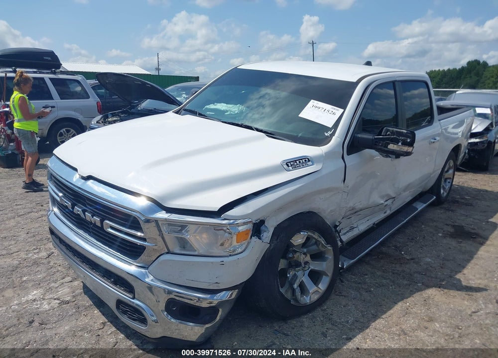2020 RAM 1500 BIG HORN 4X4 5'7 BOX VIN: 1C6SRFFT4LN327017