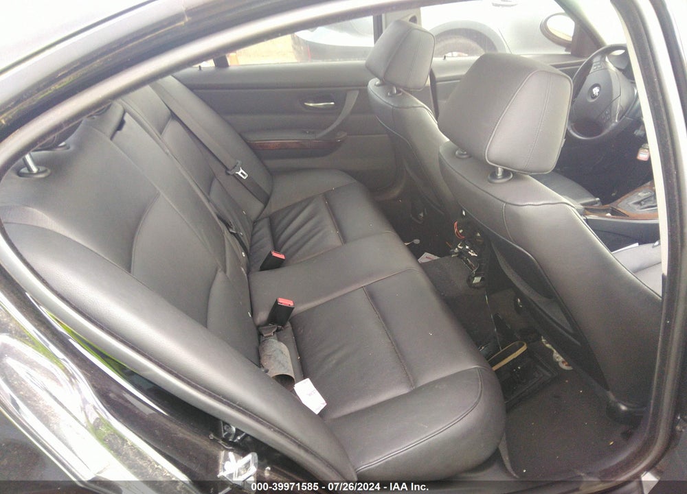 2007 BMW 328I VIN: WBAVA33557KX81461