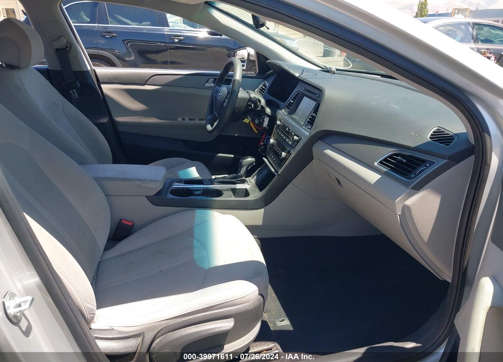 2016 HYUNDAI SONATA SE VIN: 5NPE24AF4GH335298