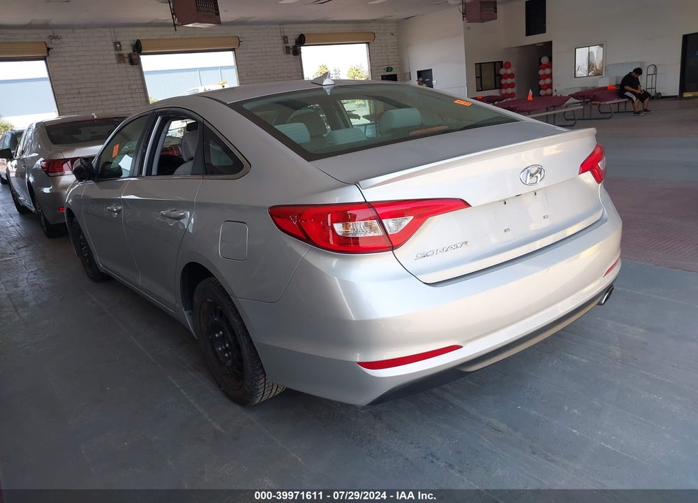 2016 HYUNDAI SONATA SE VIN: 5NPE24AF4GH335298