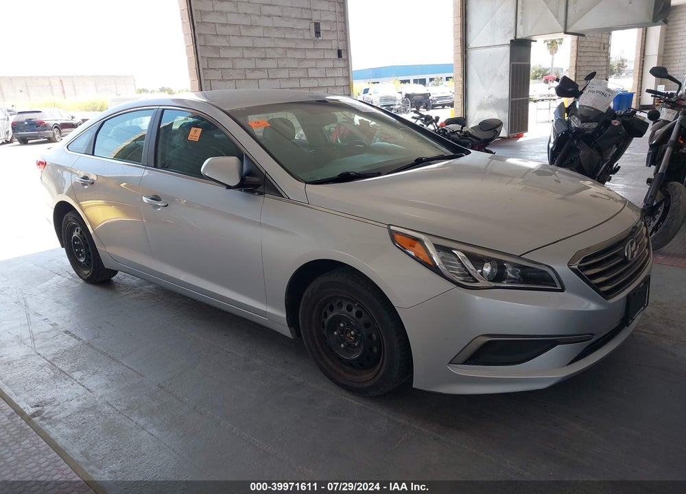 2016 HYUNDAI SONATA SE VIN: 5NPE24AF4GH335298