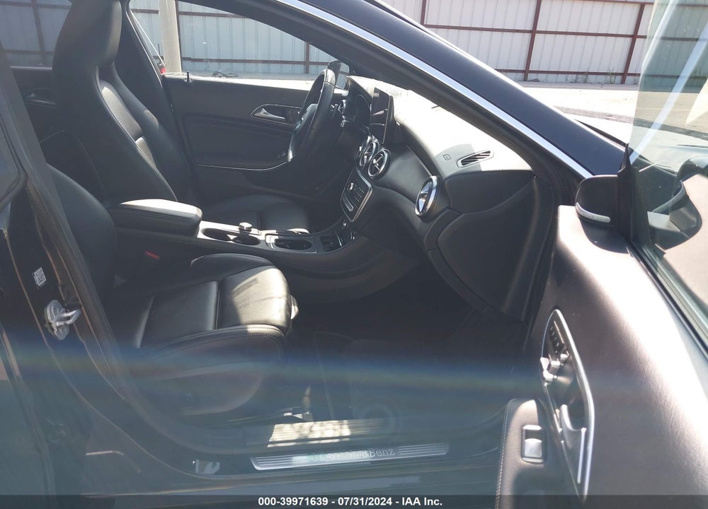 2018 MERCEDES-BENZ CLA 250 VIN: WDDSJ4EB3JN557258