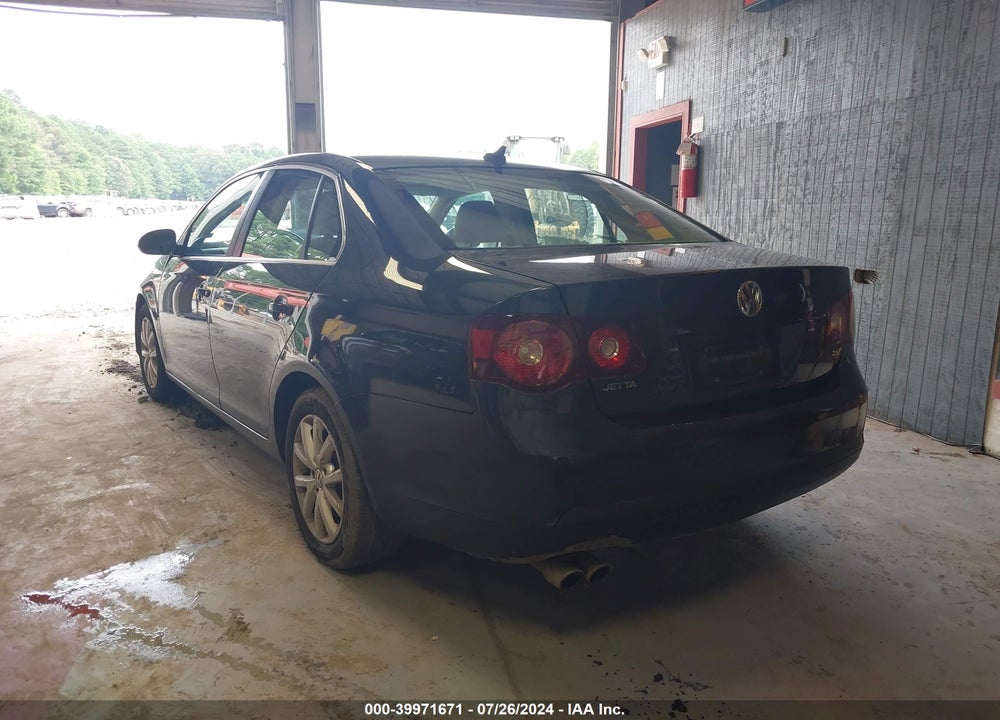 2010 VOLKSWAGEN JETTA SE VIN: 3VWRZ7AJ7AM062228