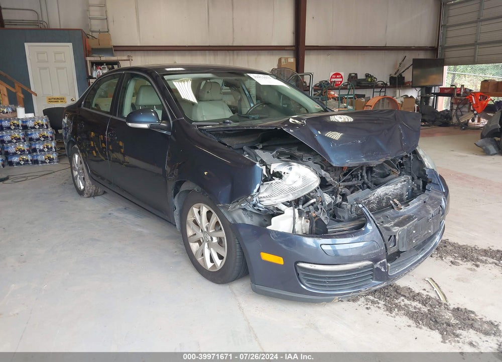 2010 VOLKSWAGEN JETTA SE VIN: 3VWRZ7AJ7AM062228