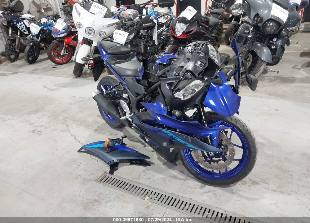 2024 YAMAHA YZFR3 A VIN: MH3RH18Y0RK014614