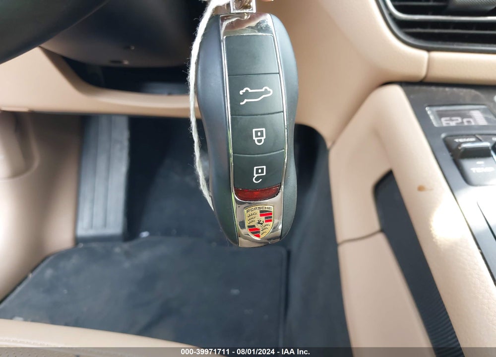 2021 PORSCHE MACAN VIN: WP1AA2A57MLB13180