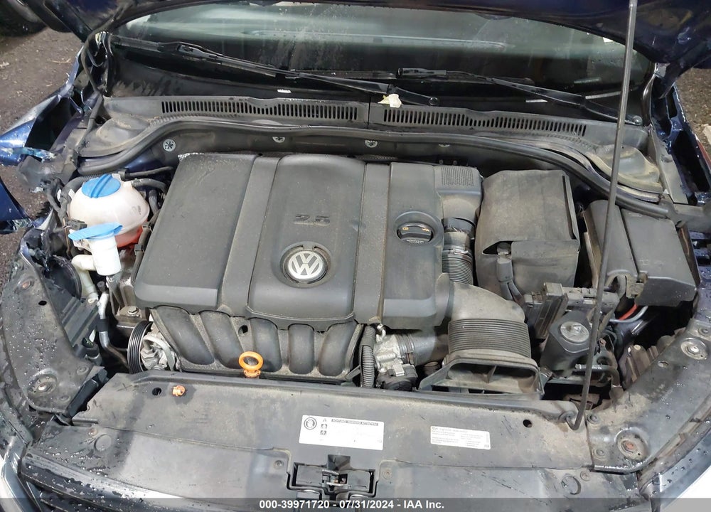 2012 VOLKSWAGEN JETTA VIN: 3VWDX7AJ7CM412184