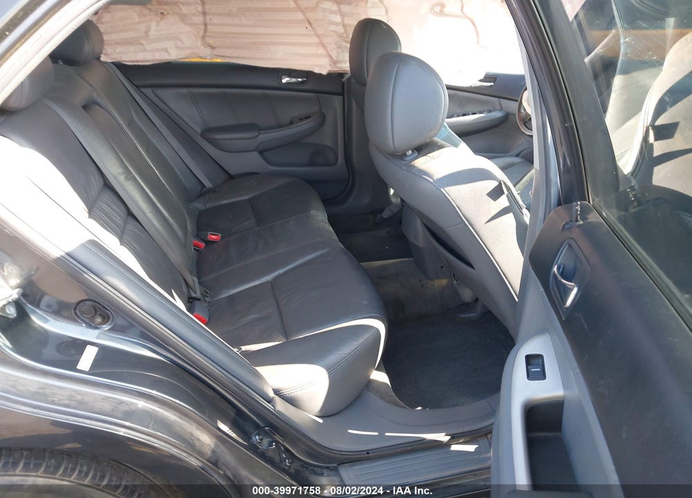 2005 HONDA ACCORD 3.0 EX VIN: 1HGCM66525A040350
