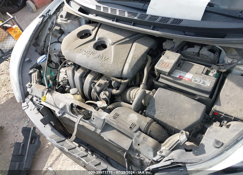 2014 HYUNDAI ELANTRA SE VIN: 5NPDH4AE4EH462082