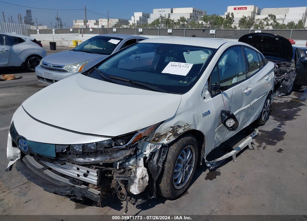 2017 TOYOTA PRIUS PRIME PREMIUM VIN: JTDKARFP8H3019212