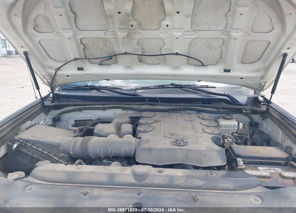 2011 TOYOTA 4RUNNER SR5 V6 VIN: JTEZU5JR1B5021494