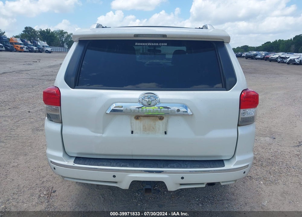 2011 TOYOTA 4RUNNER SR5 V6 VIN: JTEZU5JR1B5021494
