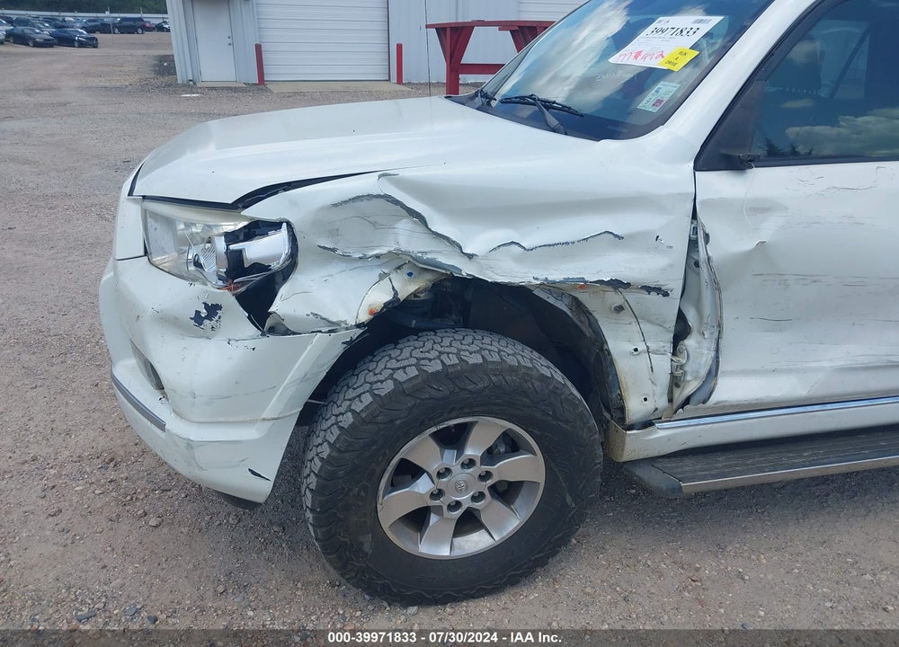 2011 TOYOTA 4RUNNER SR5 V6 VIN: JTEZU5JR1B5021494