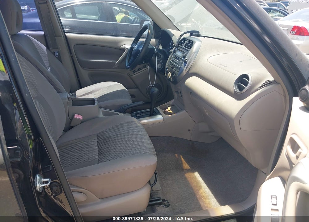 2005 TOYOTA RAV4 VIN: JTEGD20V250067986