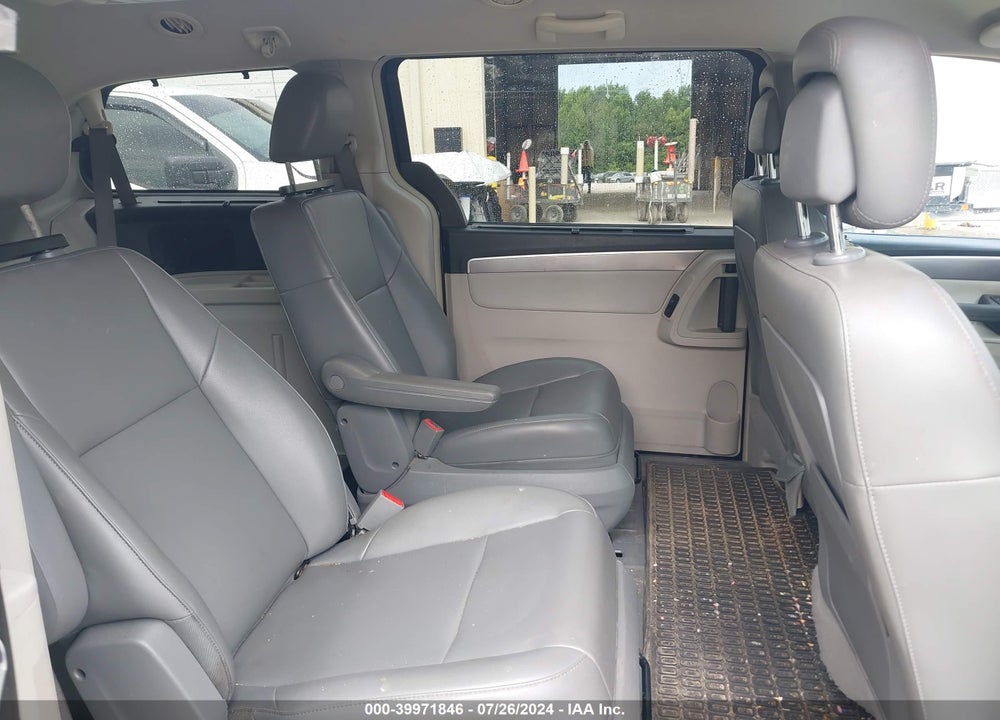 2012 VOLKSWAGEN ROUTAN SE VIN: 2C4RVABG2CR355660