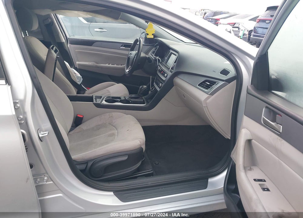 2018 HYUNDAI SONATA SEL VIN: 5NPE34AF2JH601812