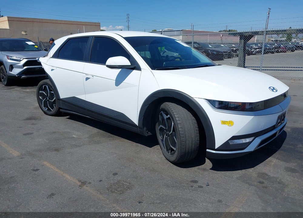 2022 HYUNDAI IONIQ 5 SE VIN: KM8KM4AEXNU109639