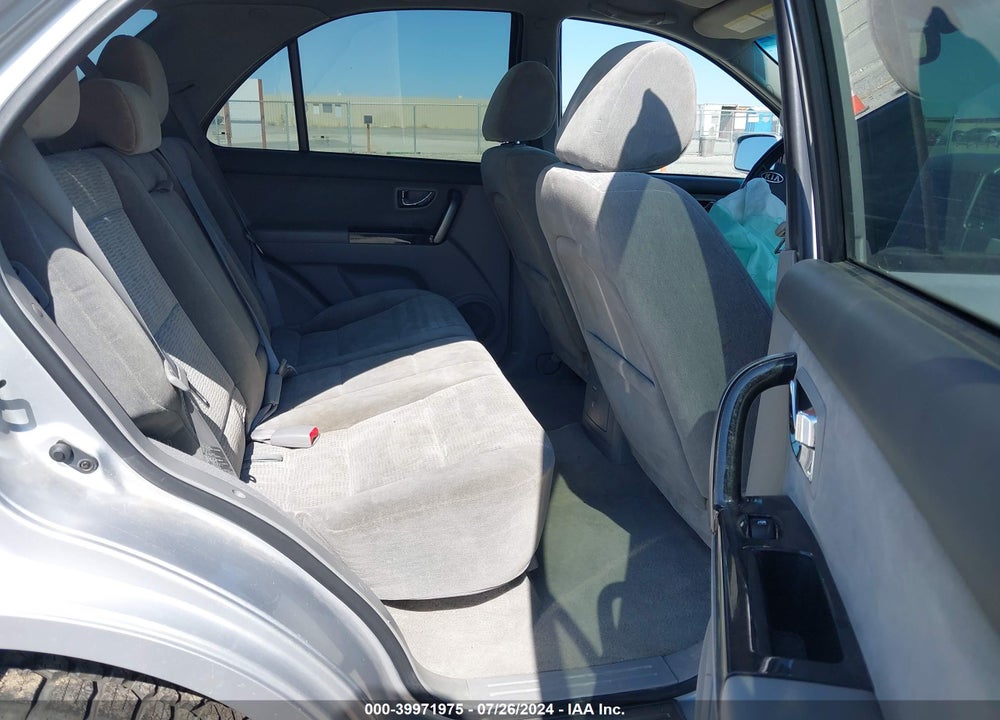 2007 KIA SORENTO EX VIN: KNDJD736075716394