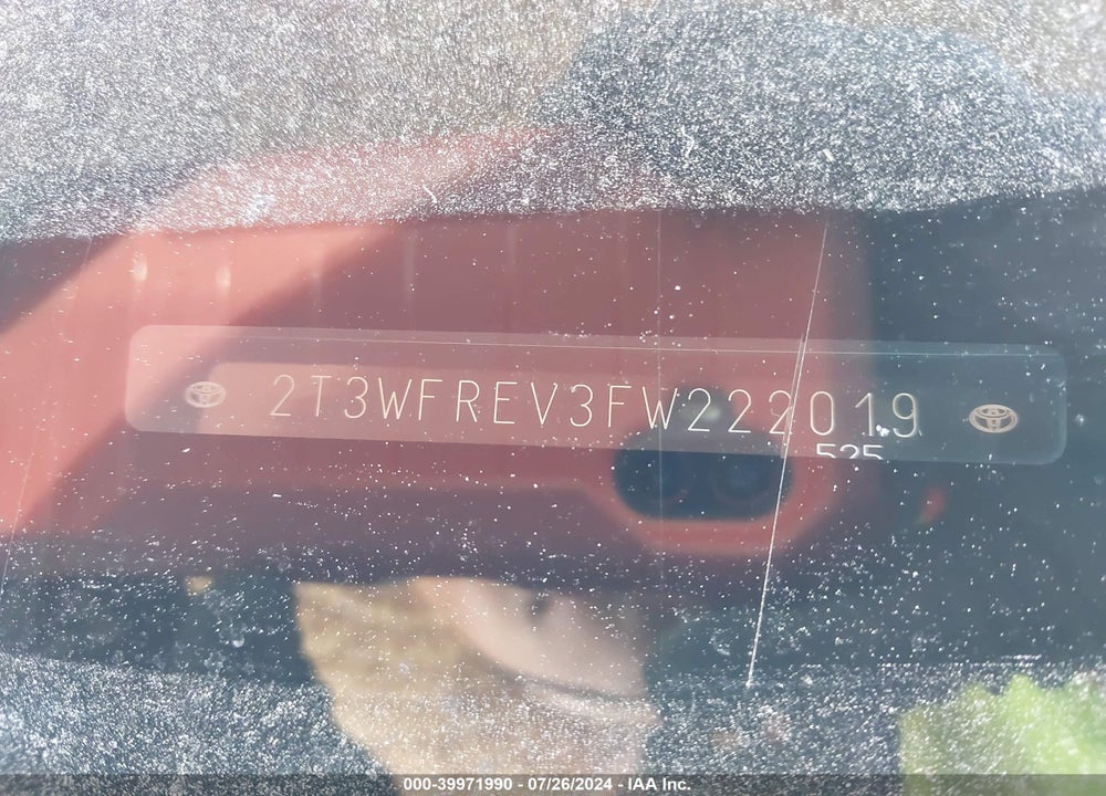 2015 TOYOTA RAV4 XLE VIN: 2T3WFREV3FW222019