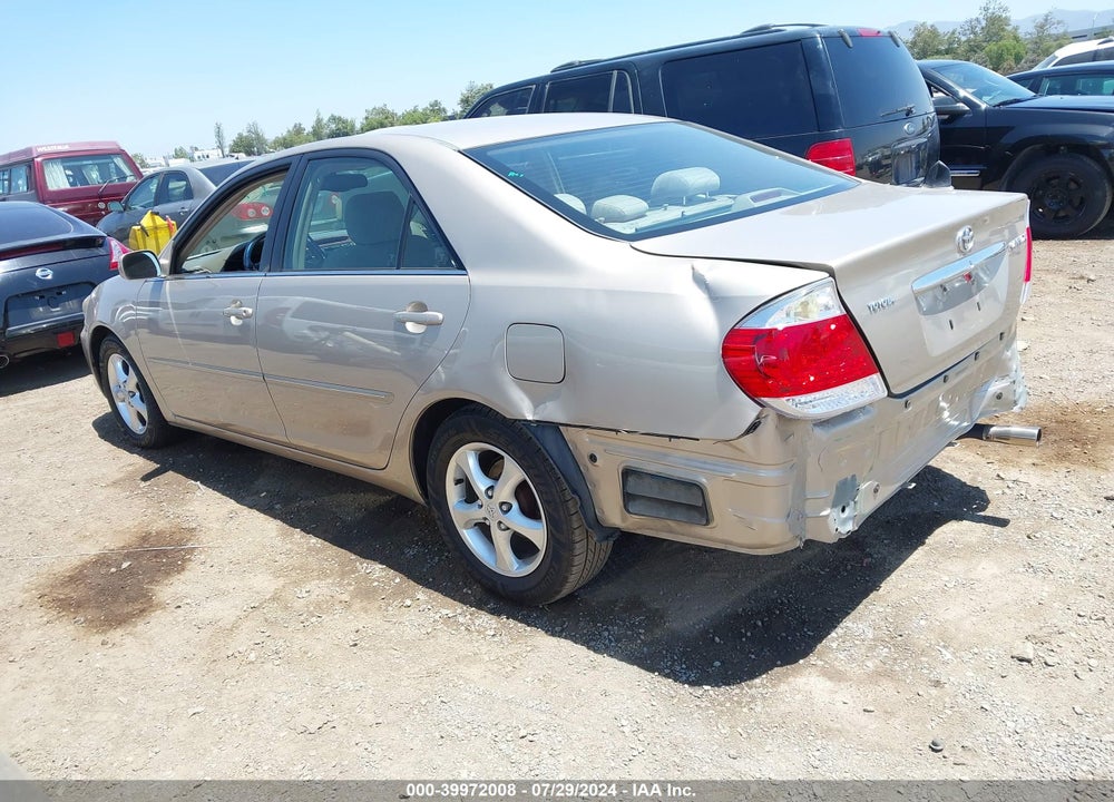2005 TOYOTA CAMRY XLE VIN: 4T1BE32K95U521689