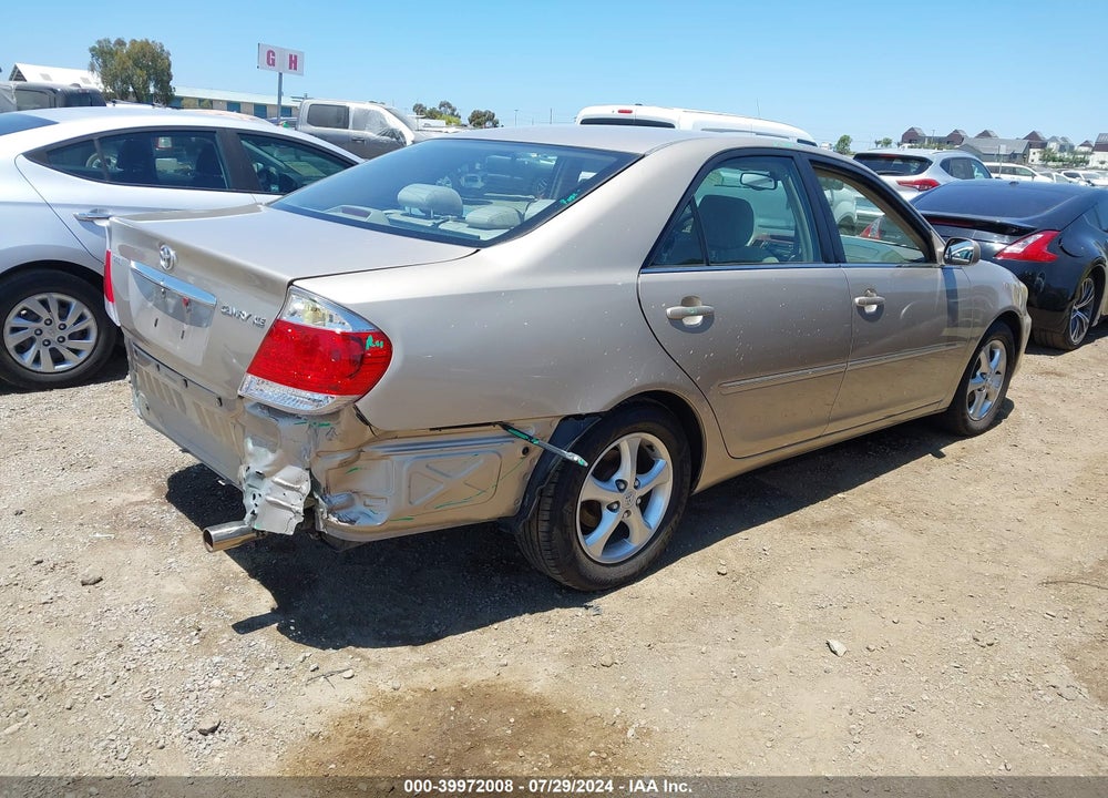 2005 TOYOTA CAMRY XLE VIN: 4T1BE32K95U521689