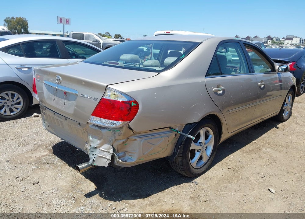 2005 TOYOTA CAMRY XLE VIN: 4T1BE32K95U521689
