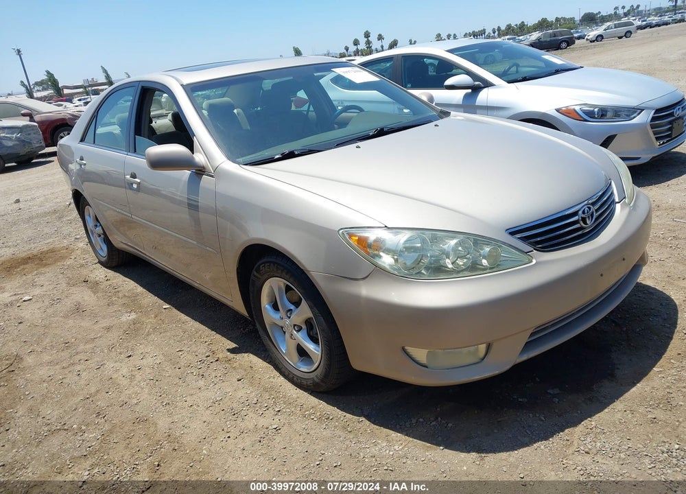 2005 TOYOTA CAMRY XLE VIN: 4T1BE32K95U521689
