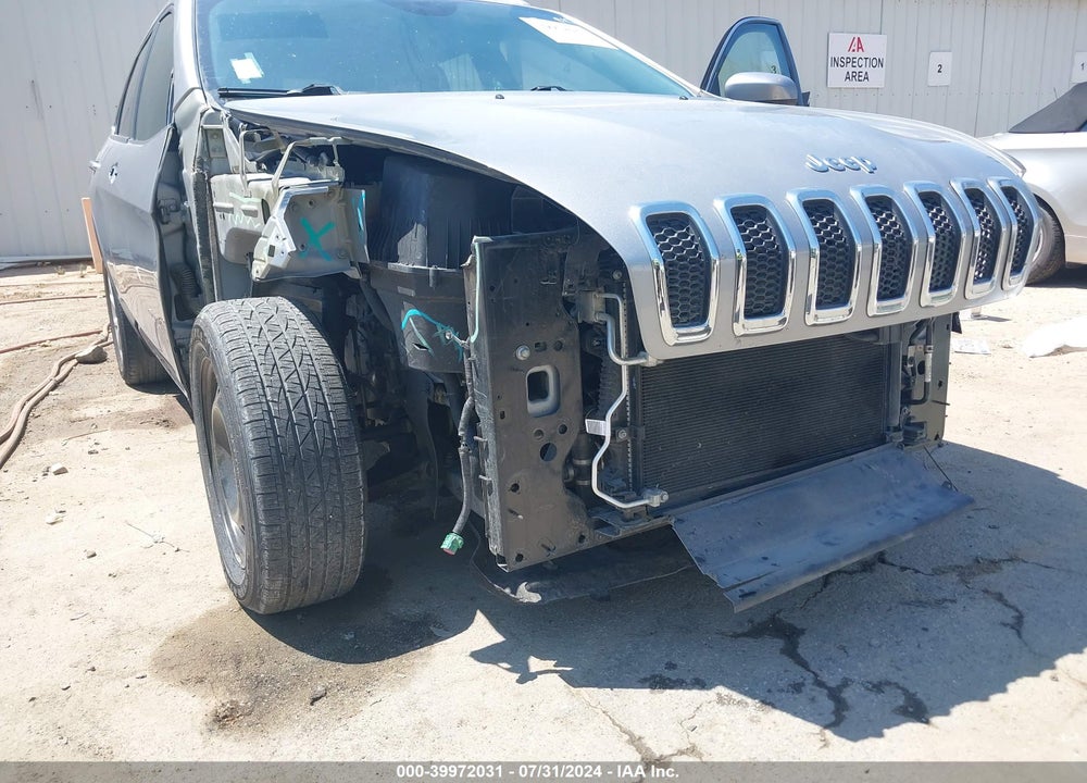 2016 JEEP CHEROKEE LATITUDE VIN: 1C4PJLCB2GW264077