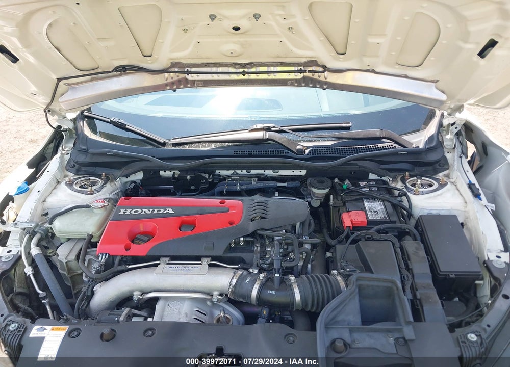 2018 HONDA CIVIC TYPE-R TOURING VIN: SHHFK8G7XJU202139