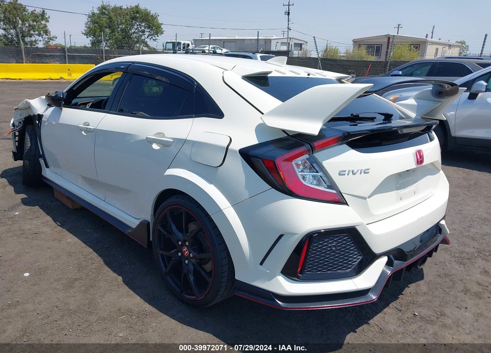 2018 HONDA CIVIC TYPE-R TOURING VIN: SHHFK8G7XJU202139