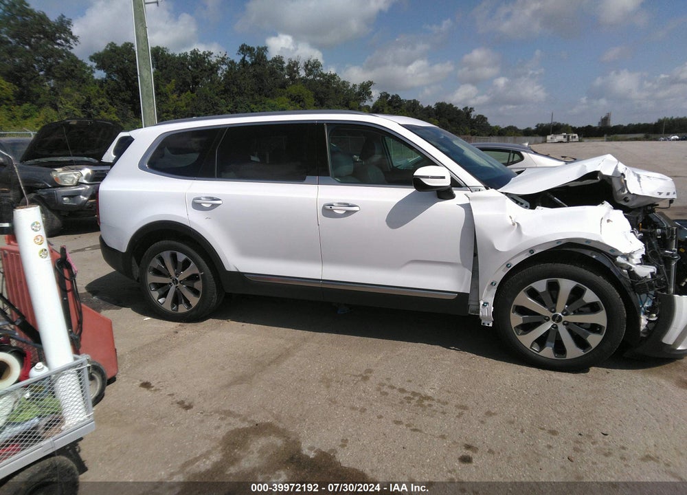 2022 KIA TELLURIDE S VIN: 5XYP64HC0NG204673
