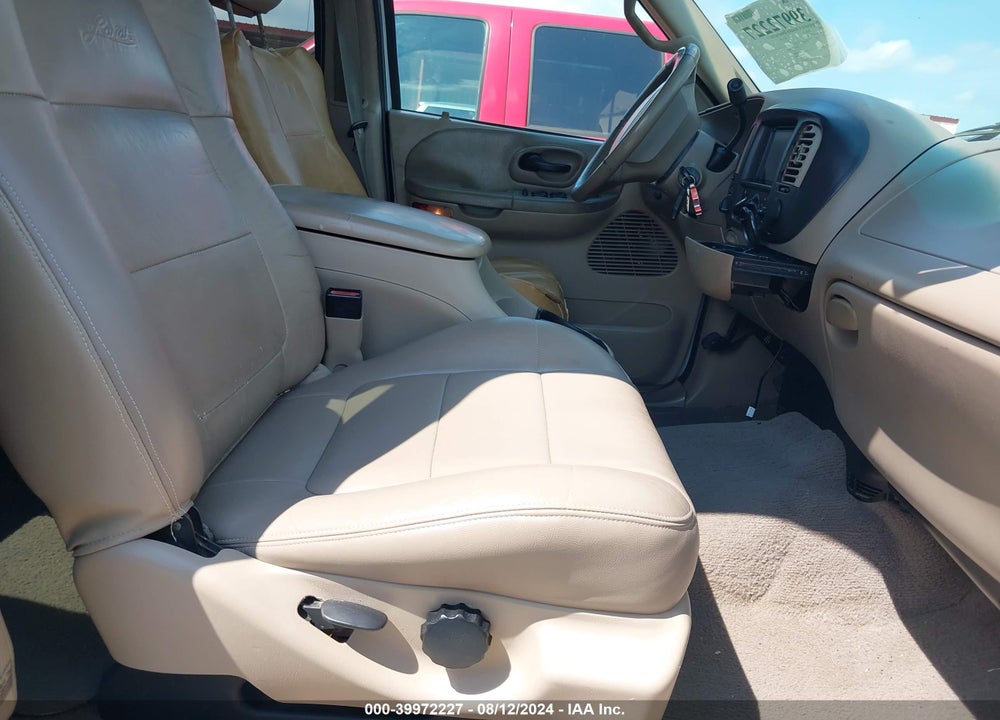 2001 FORD F-150 KING RANCH EDITION/LARIAT/XLT VIN: 1FTRW08L81KA86524