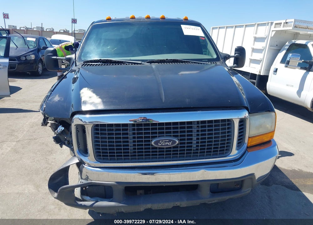 1999 FORD F-350 LARIAT/XL/XLT VIN: 1FTWW32S1XEF03395