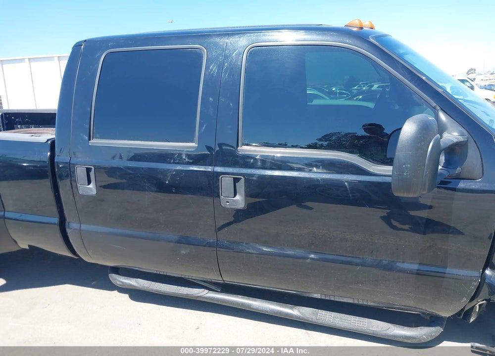 1999 FORD F-350 LARIAT/XL/XLT VIN: 1FTWW32S1XEF03395