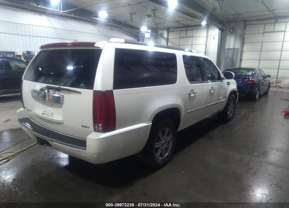 2007 CADILLAC ESCALADE ESV STANDARD VIN: 1GYFK66817R243269