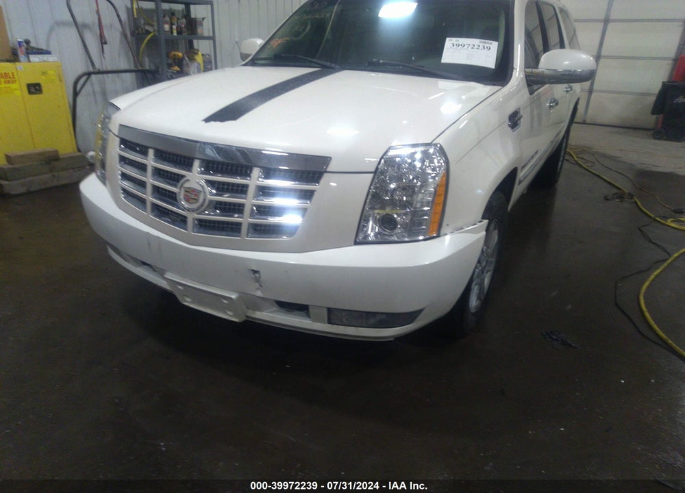 2007 CADILLAC ESCALADE ESV STANDARD VIN: 1GYFK66817R243269