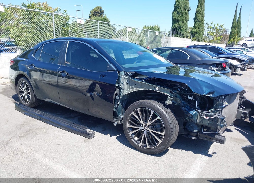 2018 TOYOTA CAMRY SE VIN: JTNB11HK3J3010504