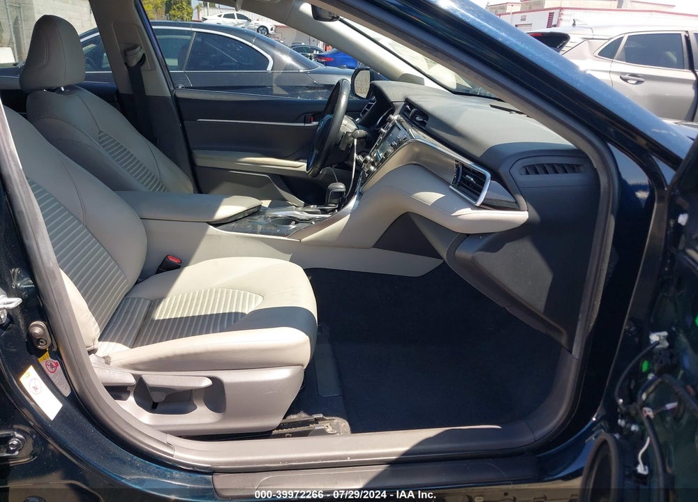 2018 TOYOTA CAMRY SE VIN: JTNB11HK3J3010504