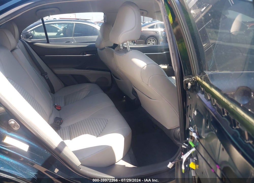 2018 TOYOTA CAMRY SE VIN: JTNB11HK3J3010504