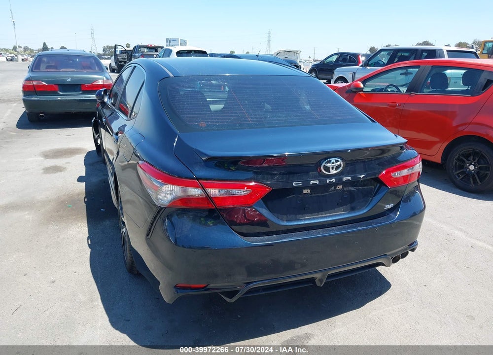 2018 TOYOTA CAMRY SE VIN: JTNB11HK3J3010504